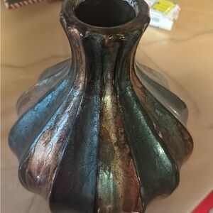 Metallic Swirl Vase